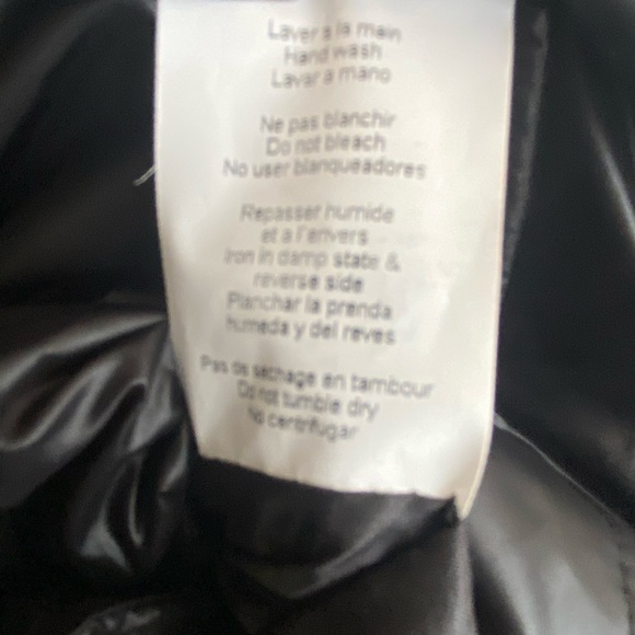 Tara Vao puffy Jacket - Picture 13 of 13